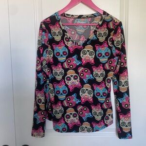 Sugar Skulls Long Sleeve V Neck‎ Top